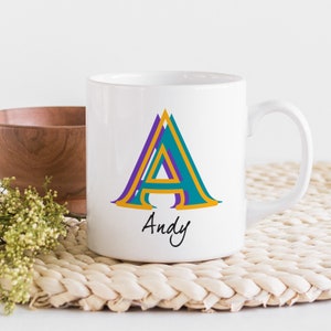 Taza personalizada con elegante inicial / Regalo para él o ella / taza personalizada con un nombre / nombre abstracto taza de café