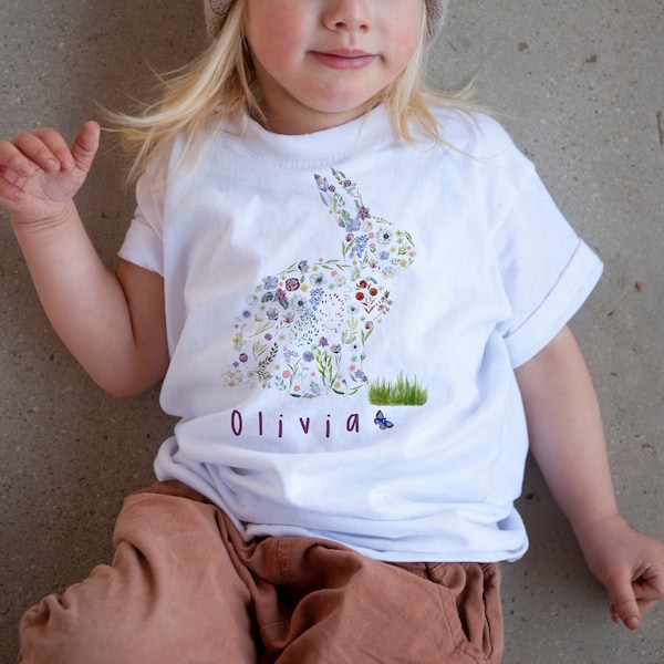 Gepersonaliseerde Kids Easter T-Shirt / Cute flower bunny ontwerp voor jongens of meisjes / Childrens tshirt Bunny Tshirt, Easter Gift / baby First, 1e
