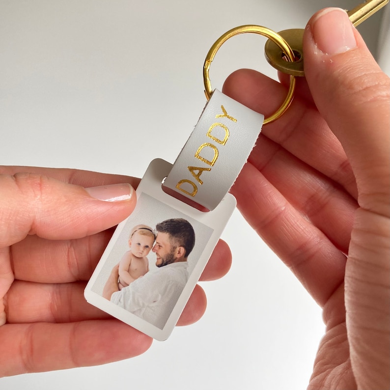 Personalised Dad Photo Keyring / Leather Photograph Keychain / Christmas Birthday Father's Day Gift For Him / Present Daddy Dada Father image 2