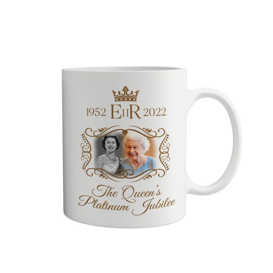 Disover Queen Elizabeth Platinum Jubilee 1952-2022 Mug