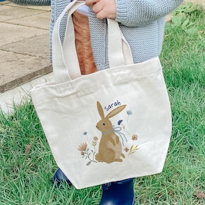 Mini borsa tote personalizzata coniglietto pasquale con nome / Cestino per bambini per ragazzi e ragazze / Regalo di compleanno primaverile per bambini / Prima borsa per la caccia alle uova per bambini