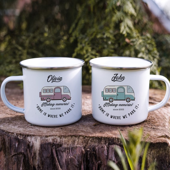 Tasse de camp en émail de camping-car / cadeau de camping-car personnalisé  / son et le sien / cadeau de voyage de couple / accessoires camping /  caravane rétro -  France