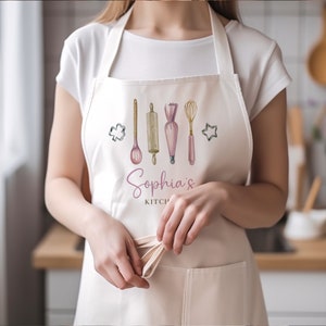 Personalised Apron With Name Christmas Gift For Her Housewarming Mother&#39;s Day Birthday Gift Bakery Bakers Mum Auntie Grandma Kitchen Present