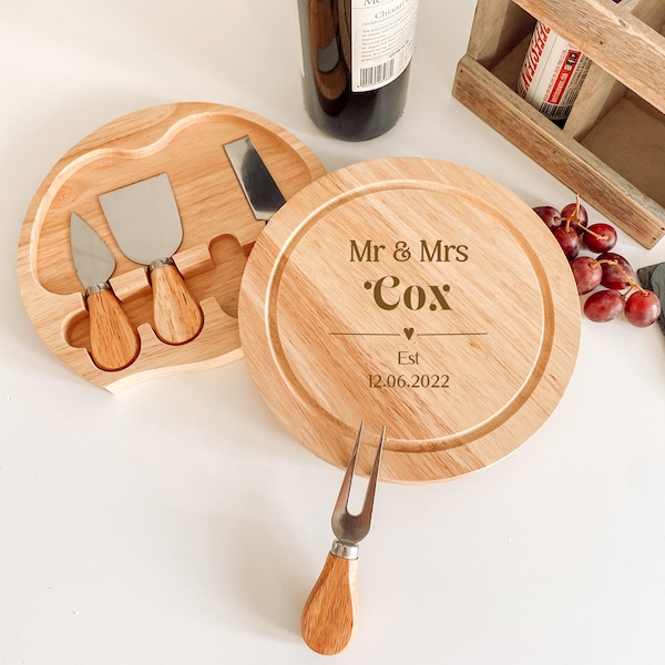 Personalised Laser Engraved Cheeseboard / Wedding gift with names / Mr and Mrs / Wife Husband / Est date / Congratulations on your wedding