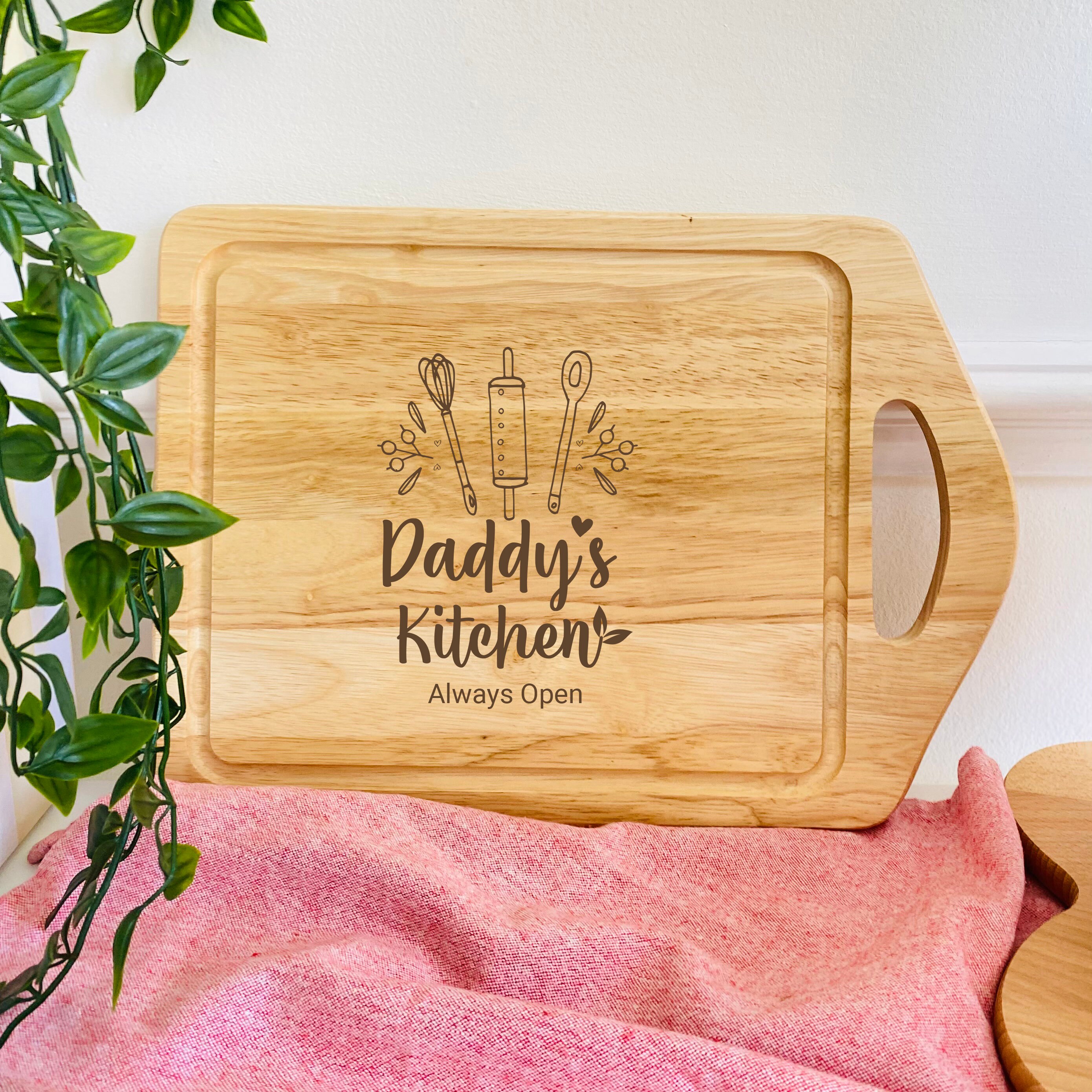 Personalised Engraved Wooden Chopping Board / Christmas Gift for Mum Nanny  Dad Grandad / Meat Board / Mother's Day Father's Day Birthday 