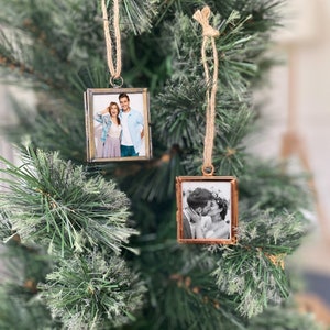 Mini metal photo frame with a photo / Christmas tree decor / Family photos / 1st Xmas Decoration Wedding Photo / Family photo ornament gift