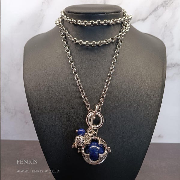 Collar gótico de plata con esfera de lapislázuli azul, Francia, medieval, abeja, largo, hecho a mano.