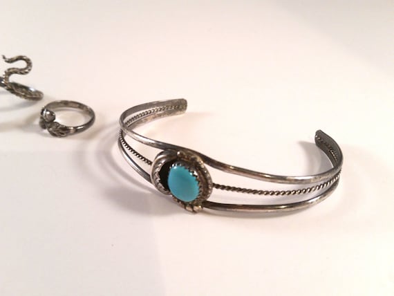 Vintage Turquoise Silver Bracelet & 2 Rings Nativ… - image 2