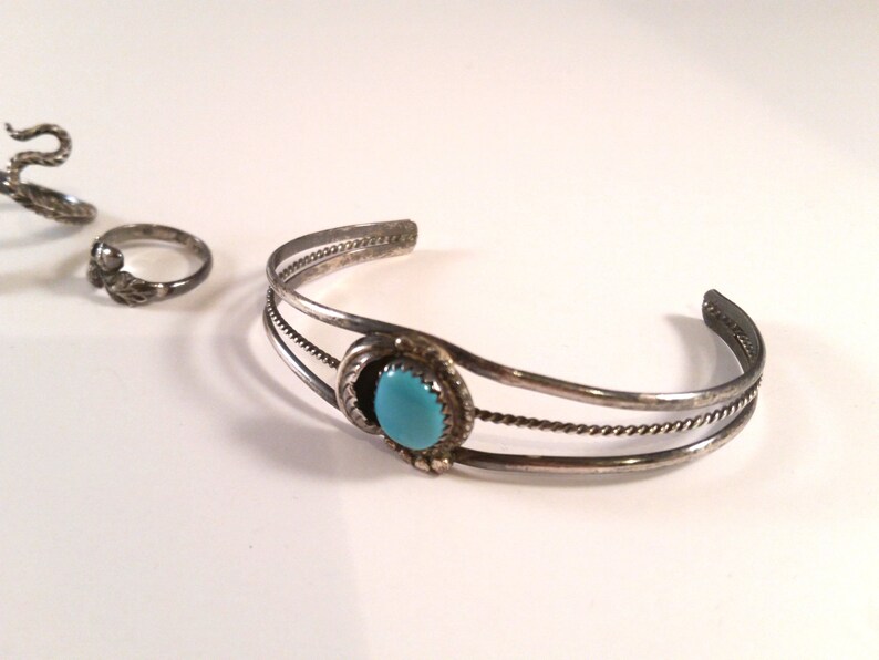 Vintage Turquoise Silver Bracelet & 2 Rings Native Boho Black Hills Silver Snake 1980's Feather Retro image 2