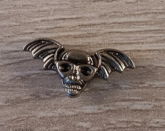 Bat Winged Skull Rivets Studs Silver Round Large Biker Rock Punk Leather