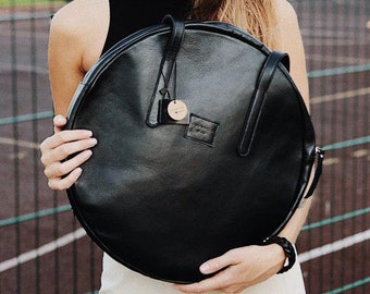 Round leather bag,Black leather bag, simple bag, handmade leather bag, elegant bag, round bag, bag shoulder, shoulder bag, everyday bag