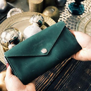 革財布、ハンドメイドの革製ポケットブック、グリーンの革製財布、女性用エメラルドグリーンの財布、クレジットカード用財布、長財布
