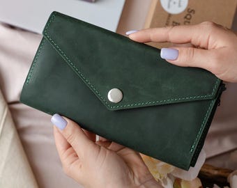 Handmade Emerald Green Leather Wallet: Long Womens Credit Card Purse