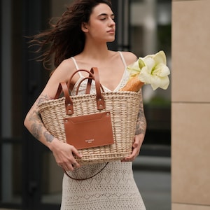 Straw handbag with leather strap, Tote bag, Women's Shoulder Bag, Summer woven bag, Beach bag, Handmade Crochet bag, Fashion Accessory