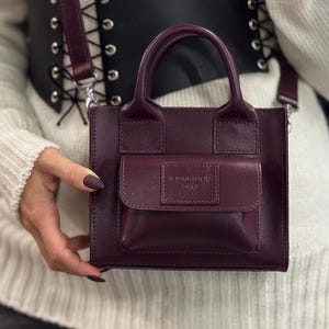 Italian Leather Crossbody Bag for Women – Handmade Leather Shoulder Purse, Burgundy Handbag