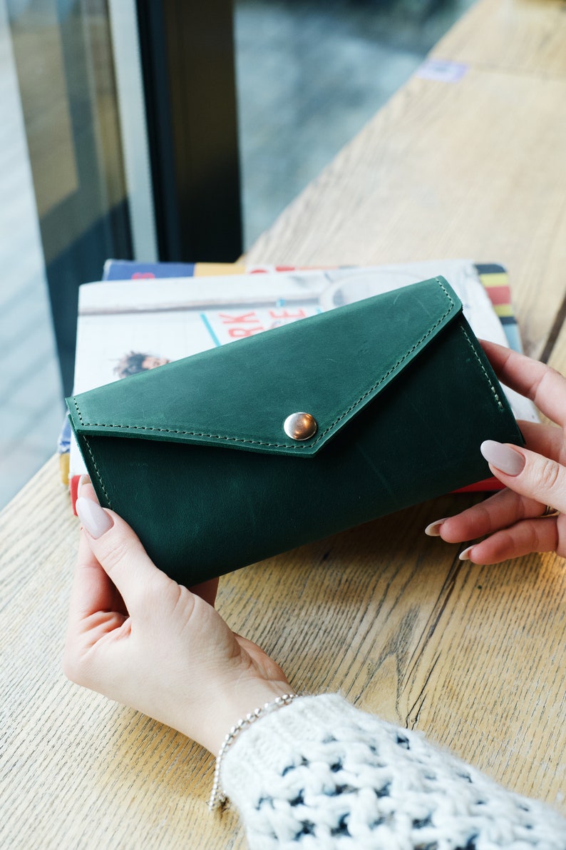 Green leather wallet, handmade leather pocketbook, green leather purse, womens emerald green wallet, credit card purse Button Wallet Green