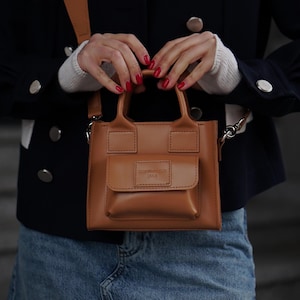 Kleine Crossbody Ledertasche - in Orange Farbe Geldbörsen für Damen
