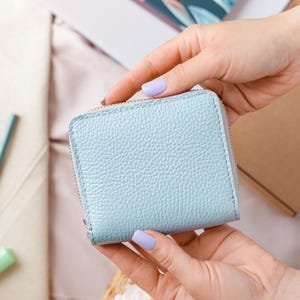 Leather small wallet with zipper, Handmade leather wallet for women, Ladies wallet