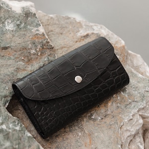 Personalized Leather Wallet for Women – Custom Engraved Clutch Wallet Gift for Her – Handmade Anniversary or Bridesmaid Gift