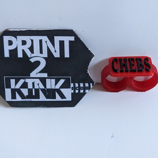 Print2Kink Custom Finger Ring 'CHEBS' (RED/Black)