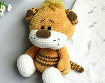 Tigrinho de pelúcia feito à mão em crochê, animal amigurumi de chenille macio, decoração para quarto de bebê