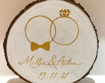 Wedding/engagement/anniversary log slice