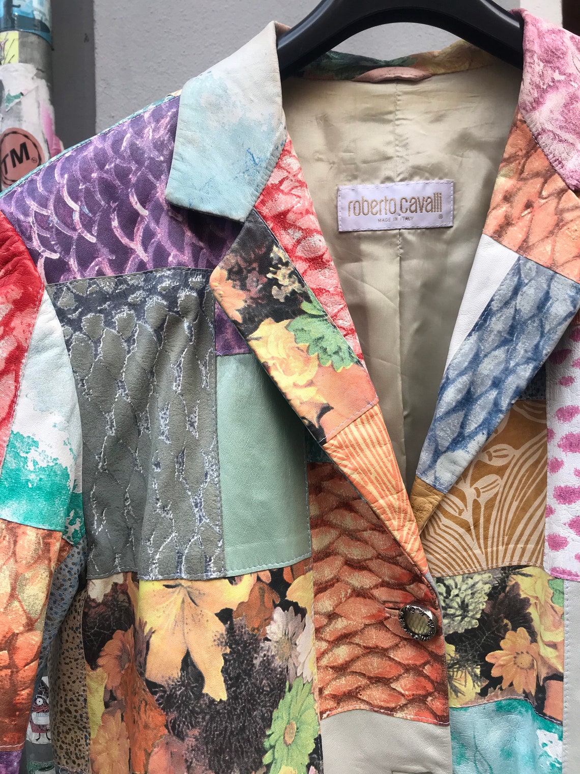 Increíble chaqueta patchwork de cuero Roberto Cavalli en Etsy