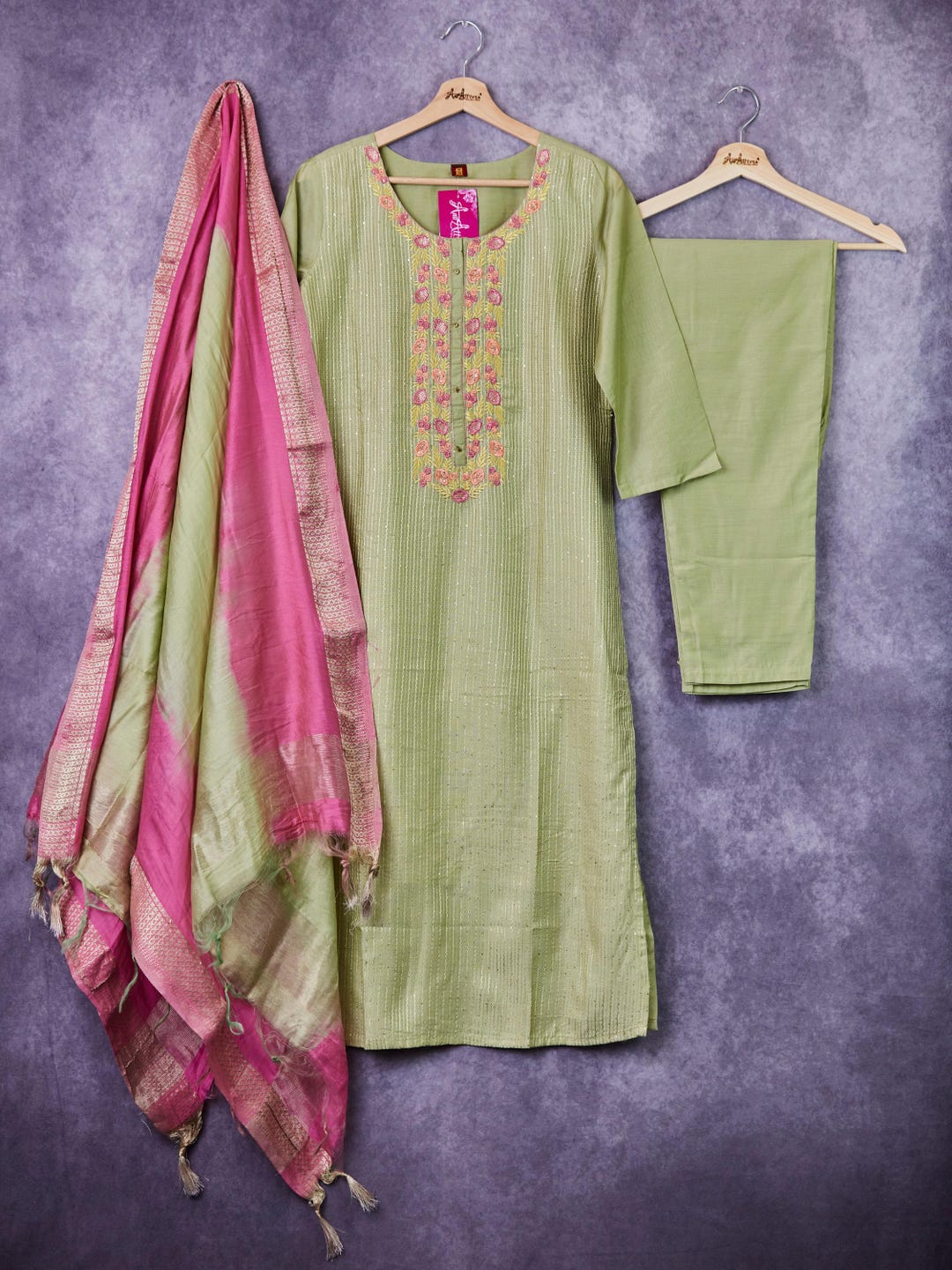 Pistachio Green 3/4Th Sleeve Printed Kurta Set With Ankle Length Printed Pants