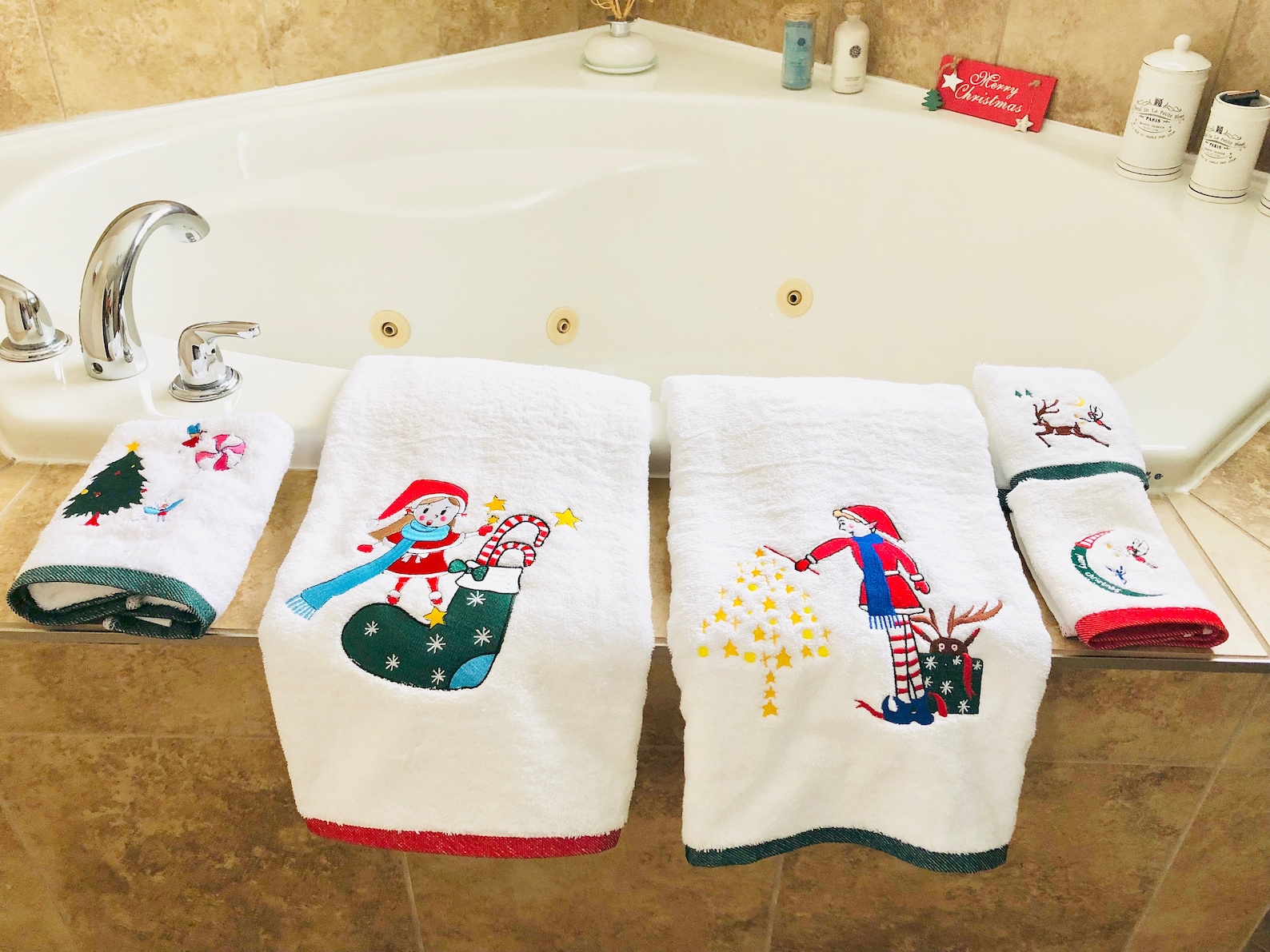 Luxury Bath Towel Set Embellished With Custom Christmas Embroidery Etsy