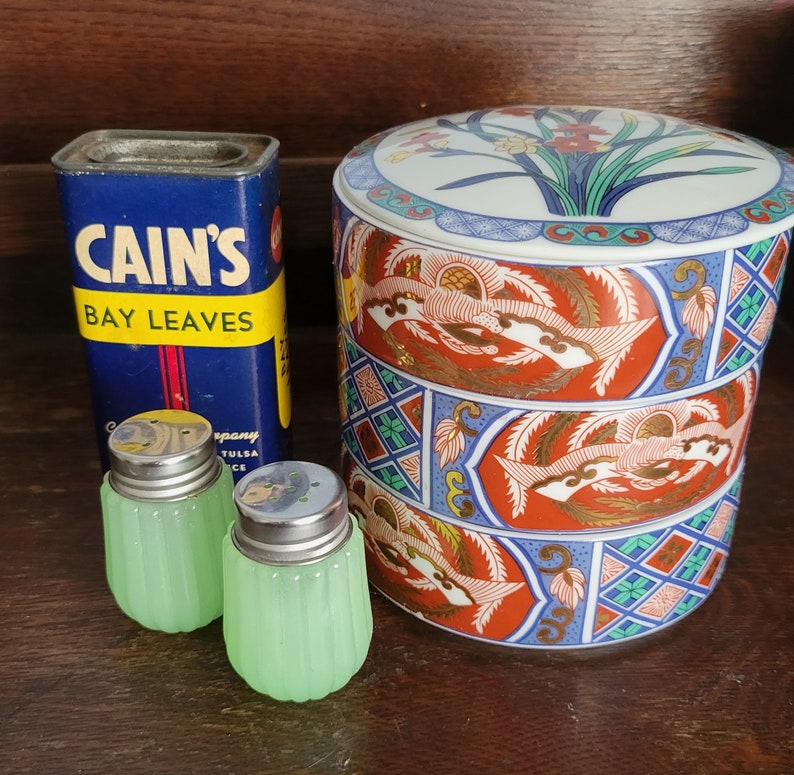 Imari Japanese Stacking Bowls Daffodil Etsy