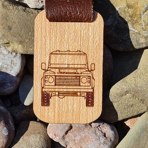Land Rover wooden key fob, Wood and leather, Land Rover Discovery key ring, Laser etched Land Rover gift, Land Rover, Range Rover gift