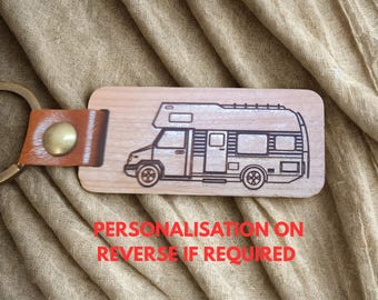 Llavero personalizado de autocaravana grabado con láser, recuerdo de madera.