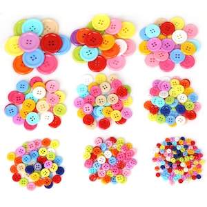9サイズ プラスチック製アソート丸ボタン - 丸型樹脂製2穴または4穴ボタン - DIY 裁縫工芸 子供用手作りボタン