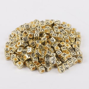 100 cuentas de cubo de letras de oro, cuentas de cubo de alfabeto de oro, cubo de acrílico de oro DIY, cuentas de letras cuadradas