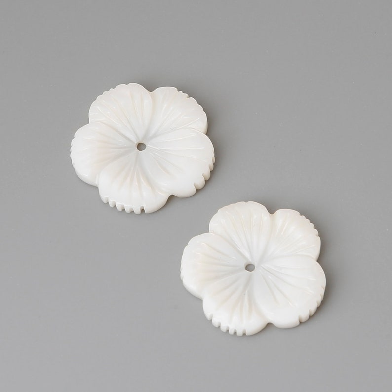 Top Drilled Carved Flower Charms 1pc White Mother of Pearl Shell Flowers 18mm Hole Size 2.8mm