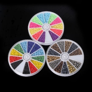 Rainbow Set Kit perline 2mm 1000pcs, Mixed Color Lot, con Organizer per la creazione di gioielli