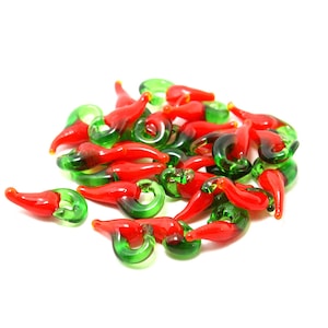 25 Chilli Pepper Charms, Cayenne Pepper, Lampwork Glass, 15-20 mm, Glass Peppers, Glass Chilli Pepper Charms, Pepper Charms, Chilli Charm