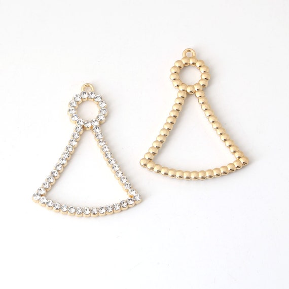 Make.N Nail Charm30 - U-Shaped Crystal & Pearl Make.N Nail Charm30 - U-Shaped Crystal & Pearl