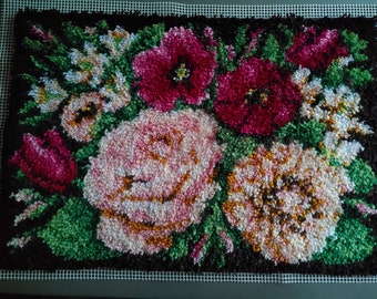 Floral latch hook