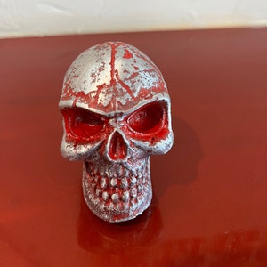 Aluminum shift knob skull