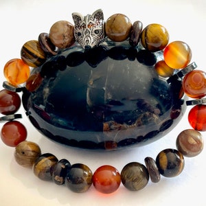 10mm "Fox" armband. Armband i natursten. Present till möhippa. Armband för män. Armband för kvinnor. Halvädelsten. Handgjorda smycken.