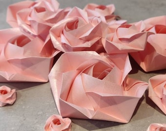 Rose en origami/papier pour décoration intérieur, maison, table, chambre, fête, mariage, anniversaire, baptême, baby shower, vitrine