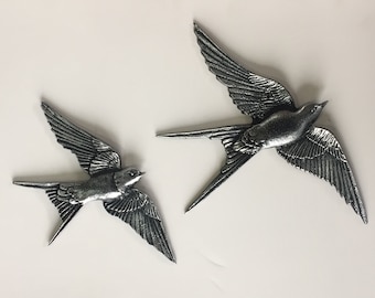 Martins cast metal wall decor home decoration 2 Swallows Set of Three Metal Bird Wall Hangings