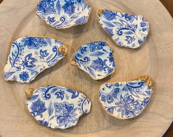 Blue and White Trinket Dish, Oyster Shell Dish, Coastal Decor, Wedding gift, Bridesmaid gift, hostess gift, bridal shower favor, party favor