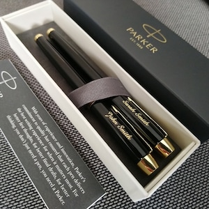 Gepersonaliseerde Parker IM zwart met gouden rand rollerbal + vulpen SET Gegraveerd wordt geleverd in mooie geschenkdoos Geweldig voor huidige pennenset