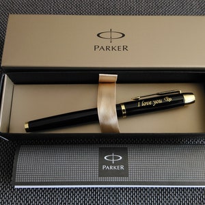 Gepersonaliseerde gegraveerde Parker IM zwart met gouden rand vulpen met je naam of tekst! Geweldig cadeau-idee voor Verjaardag Bruiloft Kerst