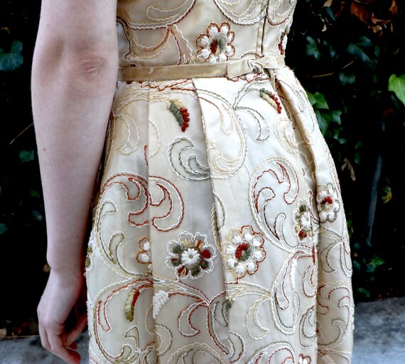 1950's Cocktail Dress/Autumn Dress/1950's Embroid… - image 7