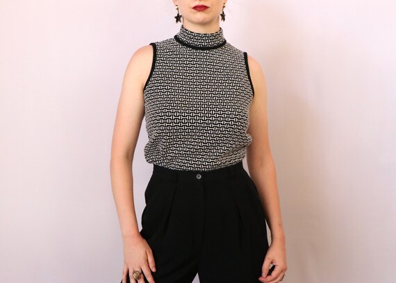 1990's Sleeveless Turtleneck/1990's Geometric Top/