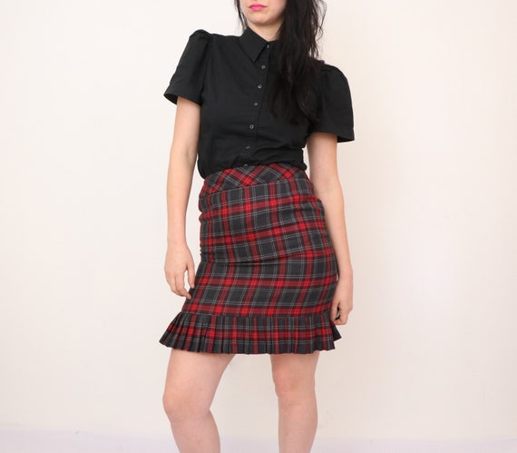 SALE Vintage Plaid Mini Skirt/ Pendleton Wool Ski… - image 1