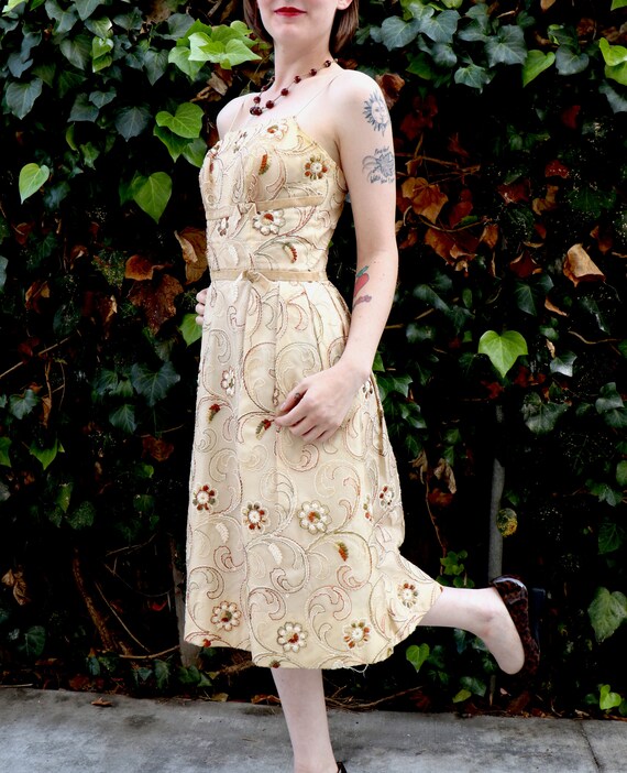 1950's Cocktail Dress/Autumn Dress/1950's Embroid… - image 10